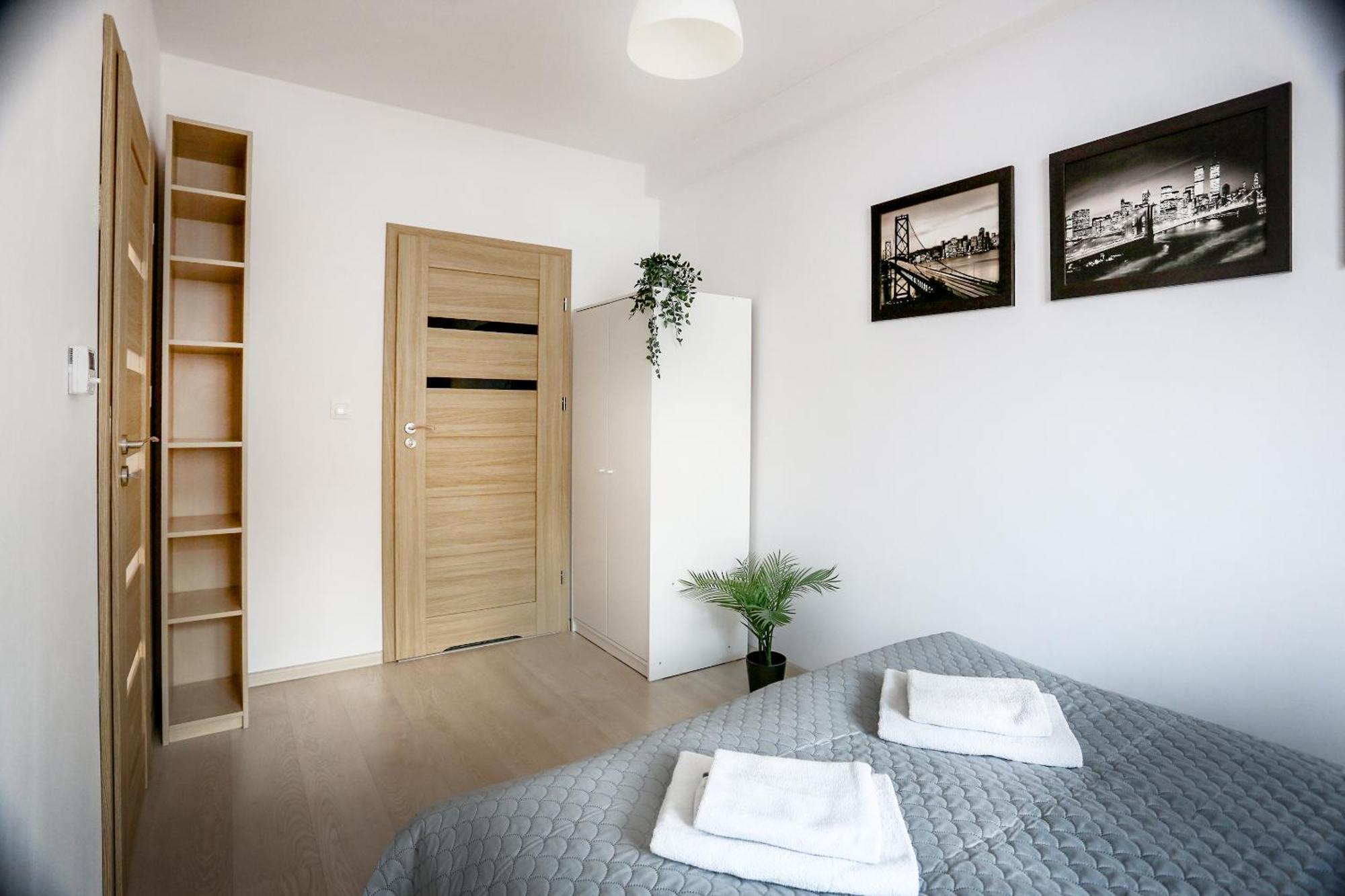 Fully-Furnished Apartment With Air Conditioning For Families, Cracow Old Town Krakau Buitenkant foto