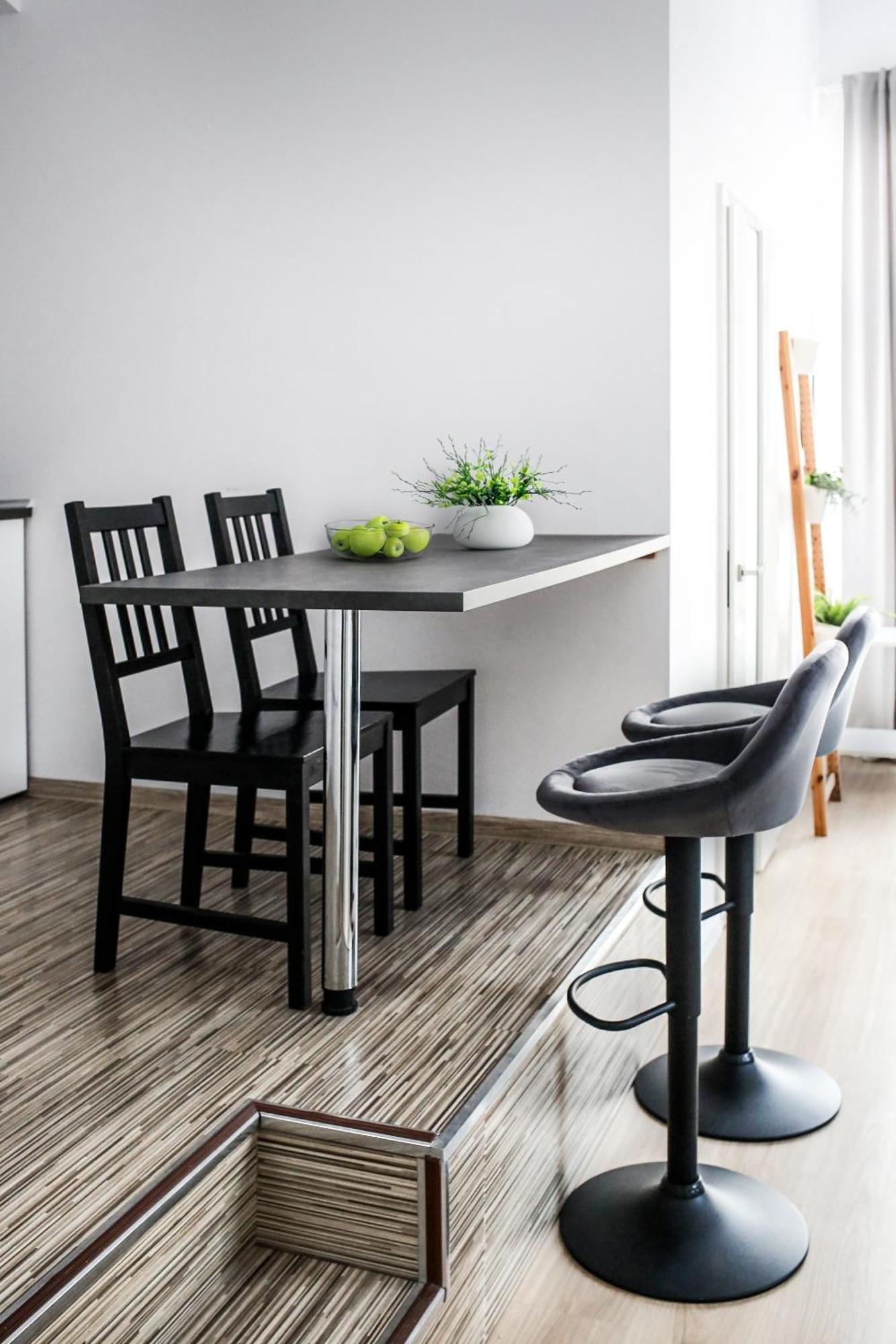 Fully-Furnished Apartment With Air Conditioning For Families, Cracow Old Town Krakau Buitenkant foto