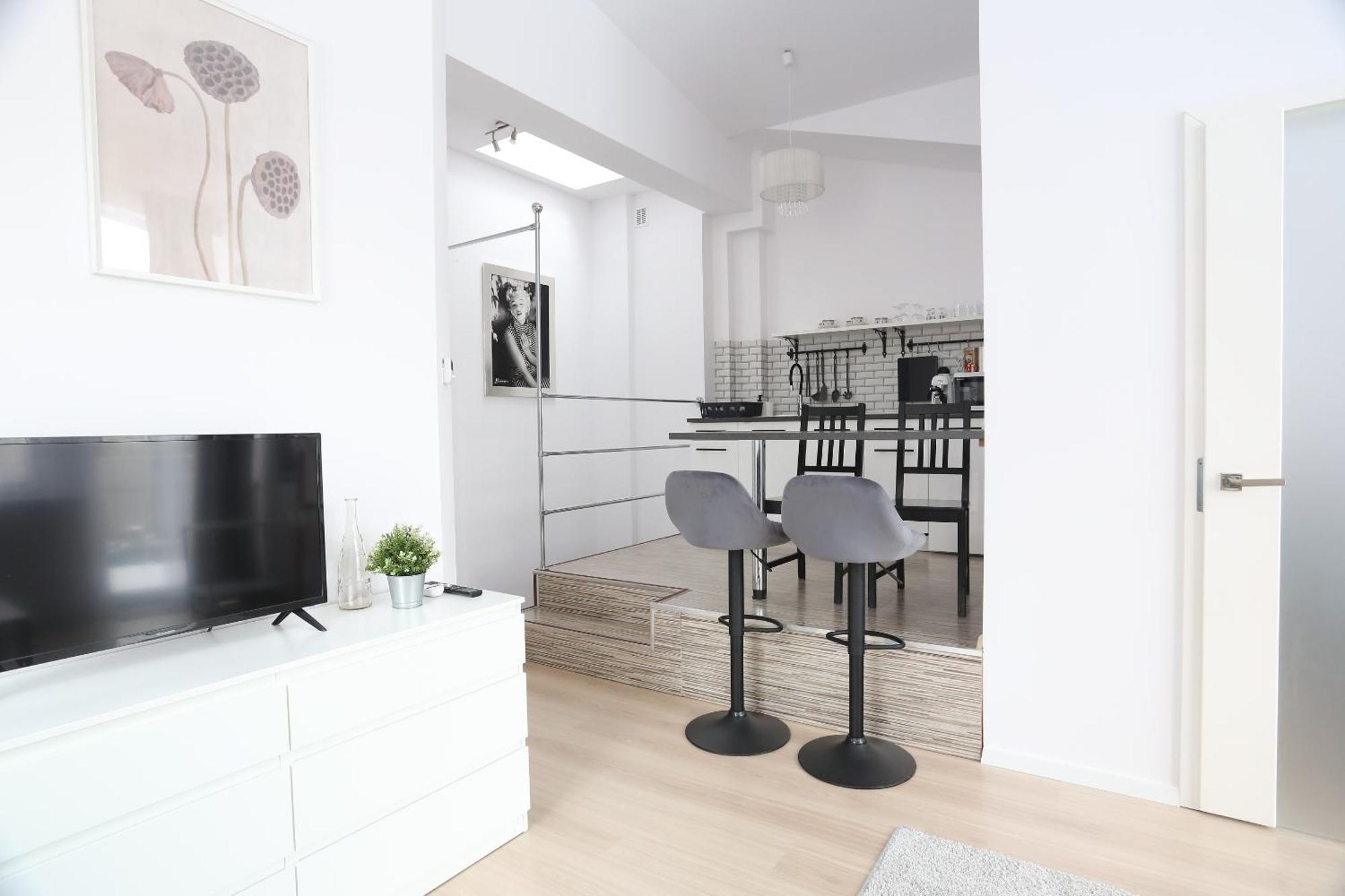 Fully-Furnished Apartment With Air Conditioning For Families, Cracow Old Town Krakau Buitenkant foto