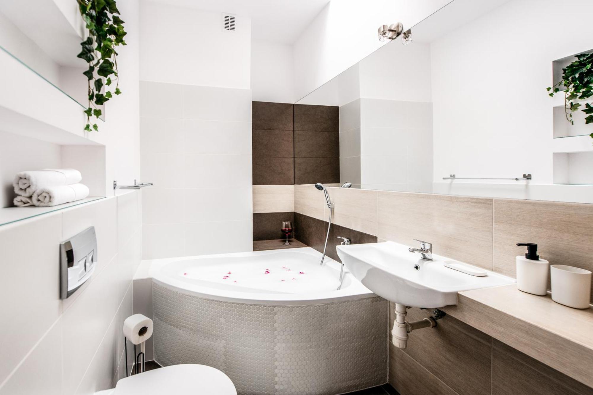 Fully-Furnished Apartment With Air Conditioning For Families, Cracow Old Town Krakau Buitenkant foto